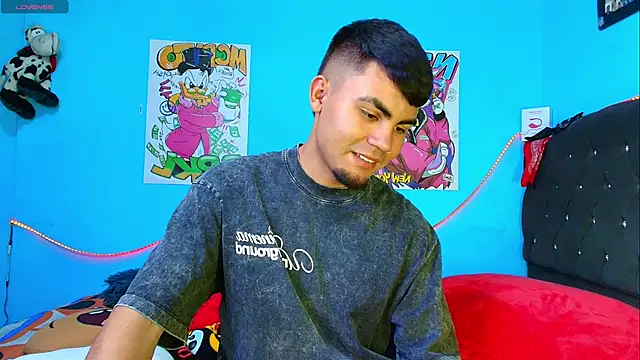 Snapshot of kalivan_voinesscu chatting on February 18, 5:53 am kalivan voinesscu online show from February 18, 5:53 am