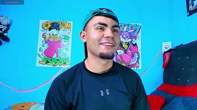 Snapshot of kalivan_voinesscu chatting on February 23, 5:12 am kalivan voinesscu online show from February 23, 5:12 am