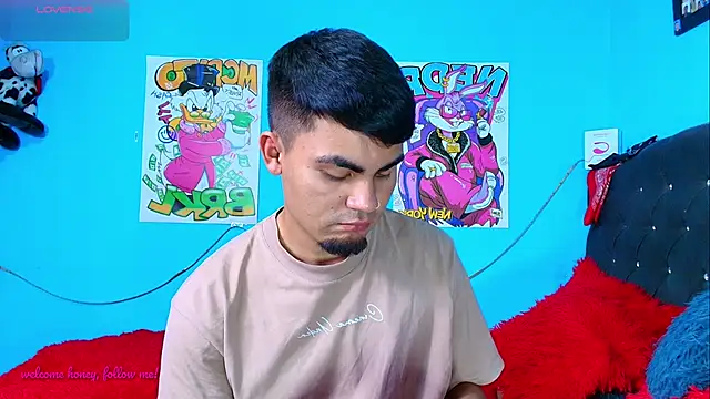 Snapshot of kalivan_voinesscu chatting on February 26, 6:47 am kalivan voinesscu online show from February 26, 6:47 am