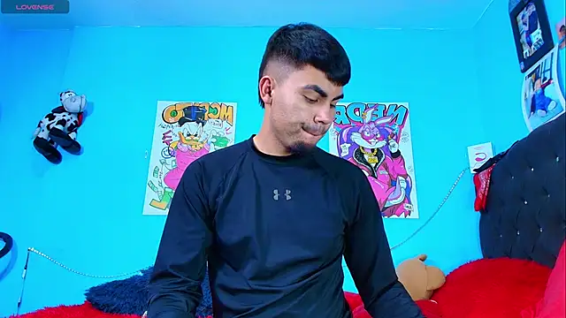 Snapshot of kalivan_voinesscu chatting on March 11, 7:37 am kalivan voinesscu online show from March 11, 7:37 am