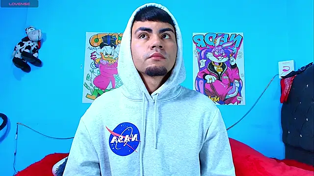 Snapshot of kalivan_voinesscu chatting on March 12, 12:36 pm kalivan voinesscu online show from March 12, 12:36 pm