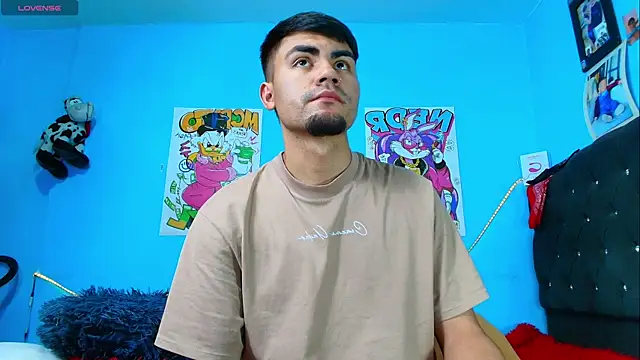 Snapshot of kalivan_voinesscu chatting on March 14, 6:21 am kalivan voinesscu online show from March 14, 6:21 am