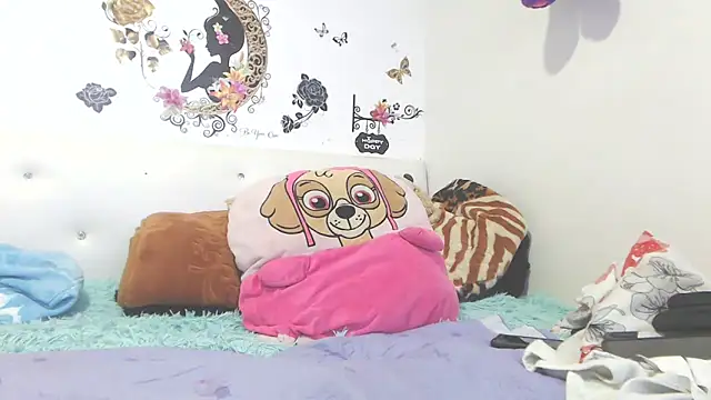 Snapshot of catalinadiaz666 chatting on February 26, 12:49 am catalinadiaz666 online show from February 26, 12:49 am