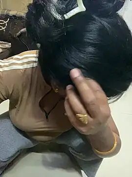 Tameesh sexy mistress online show from April 10, 3:01 am