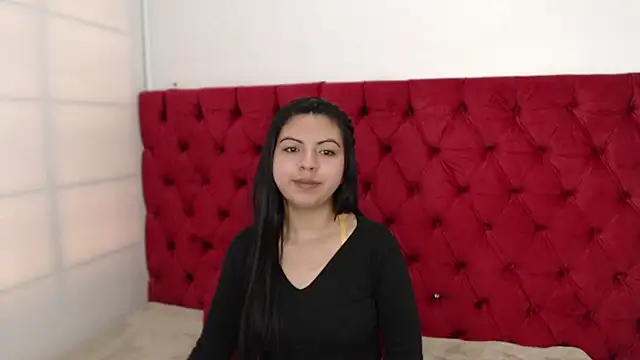 Snapshot of CarolineBrunx chatting on January 11, 5:40 pm CarolineBrunx online show from January 11, 5:40 pm