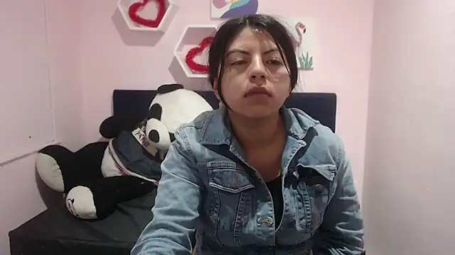 Snapshot of CarolineBrunx chatting on February 28, 8:42 am CarolineBrunx online show from February 28, 8:42 am
