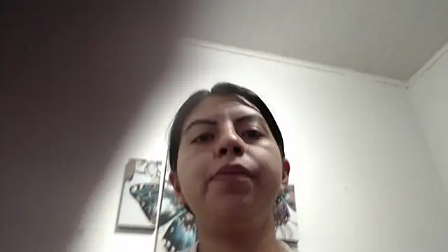 Snapshot of CarolineBrunx chatting on March 8, 10:13 pm CarolineBrunx online show from March 8, 10:13 pm