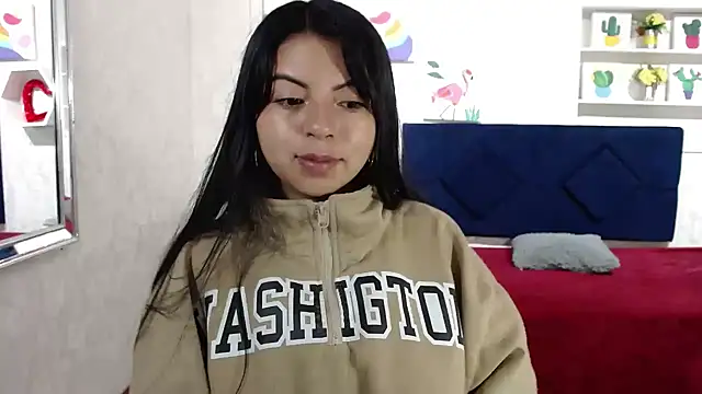 Snapshot of CarolineBrunx chatting on October 31, 4:24 am CarolineBrunx online show from October 31, 4:24 am