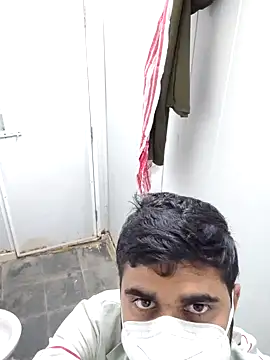 Snapshot of Ishan003 chatting on December 8, 4:07 pm Ishan003 online show from December 8, 4:07 pm