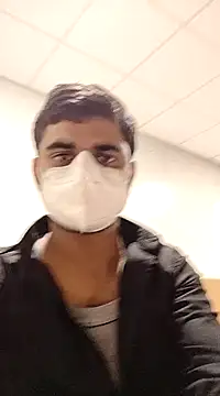 Snapshot of Ishan003 chatting on December 15, 5:10 pm Ishan003 online show from December 15, 5:10 pm