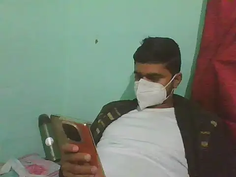 Snapshot of Ishan003 chatting on January 6, 7:31 am Ishan003 online show from January 6, 7:31 am