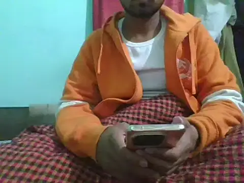 Snapshot of Ishan003 chatting on January 6, 12:46 pm Ishan003 online show from January 6, 12:46 pm