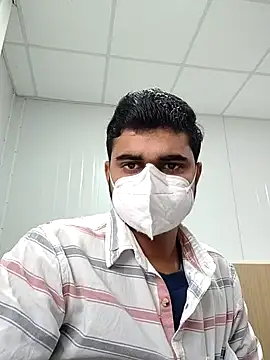 Snapshot of Ishan003 chatting on January 12, 5:03 am Ishan003 online show from January 12, 5:03 am