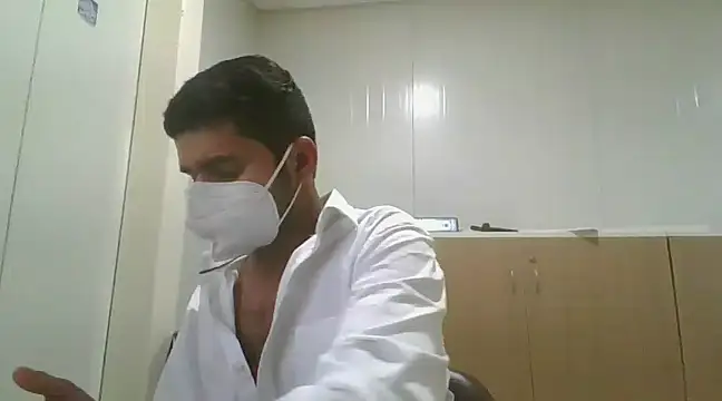 Snapshot of Ishan003 chatting on February 9, 9:47 am Ishan003 online show from February 9, 9:47 am