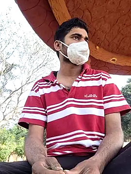 Ishan003 online show from February 18, 3:13 am