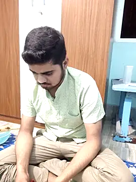 Snapshot of Ishan003 chatting on April 24, 2:30 pm Ishan003 online show from April 24, 2:30 pm