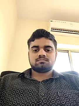 Snapshot of Ishan003 chatting on April 26, 7:17 am Ishan003 online show from April 26, 7:17 am
