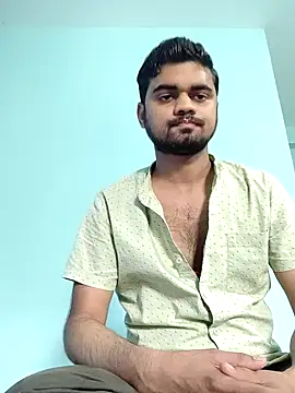 Snapshot of Ishan003 chatting on April 27, 3:26 am Ishan003 online show from April 27, 3:26 am