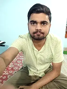 Snapshot of Ishan003 chatting on July 6, 2:52 am Ishan003 online show from July 6, 2:52 am