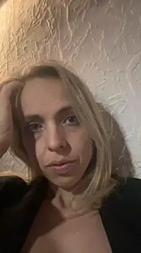 Annelibre online show from December 24, 9:44 pm