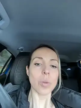 Annelibre online show from January 1, 10:00 am