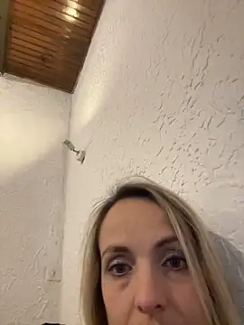 Annelibre online show from January 14, 9:20 pm