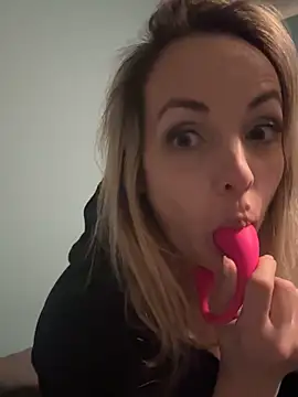 Annelibre online show from January 28, 9:29 pm