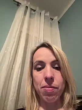 Annelibre online show from March 20, 8:40 pm