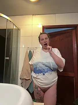 Yanacool007 online show from April 23, 7:30 am