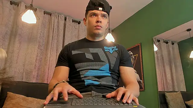 Jake Tylerr  online show from September 15, 5:02 pm