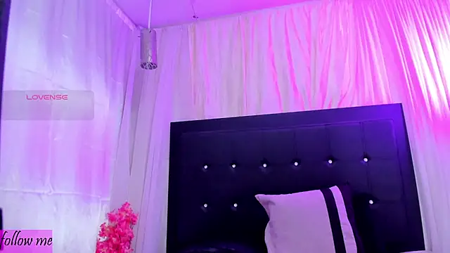 brittany williams  online show from March 20, 4:06 am