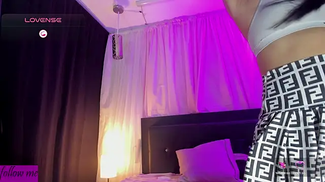 brittany williams  online show from March 27, 4:07 am