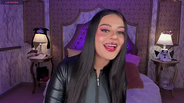 SoffiQueen online show from April 23, 2:41 pm