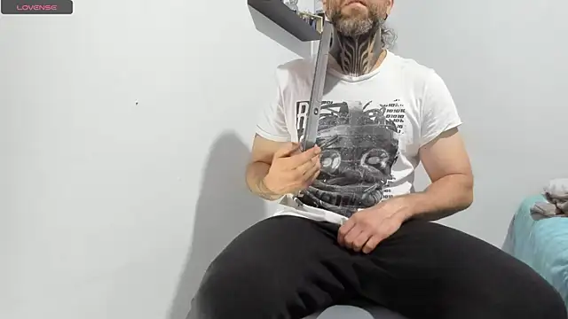 Antoniohot2024 online show from March 18, 10:03 am