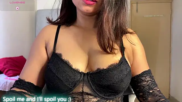 Snapshot of ohh_mona chatting on October 14, 3:40 am ohh mona online show from October 14, 3:40 am