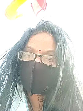 Snapshot of heenage chatting on January 15, 9:45 am heenage online show from January 15, 9:45 am