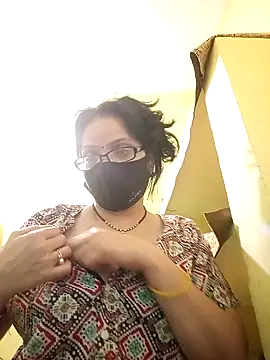 Snapshot of heenage chatting on February 3, 12:14 pm heenage online show from February 3, 12:14 pm