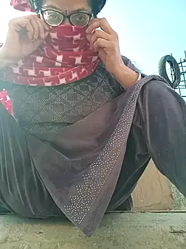 Snapshot of heenage chatting on February 9, 4:05 am heenage online show from February 9, 4:05 am