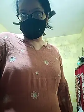 Snapshot of heenage chatting on March 8, 6:06 am heenage online show from March 8, 6:06 am