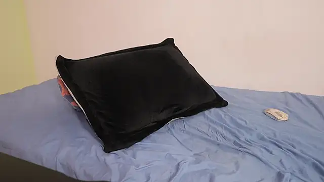 freddsexxx online show from March 3, 11:35 pm