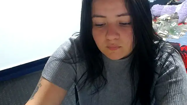 Snapshot of shopyymessyy chatting on January 24, 10:30 pm shopyymessyy online show from January 24, 10:30 pm