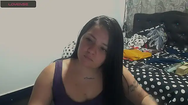 Snapshot of shopyymessyy chatting on February 17, 8:36 pm shopyymessyy online show from February 17, 8:36 pm