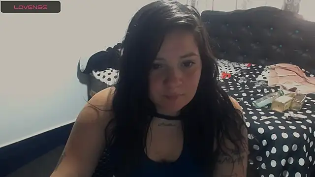 Snapshot of shopyymessyy chatting on February 20, 2:13 pm shopyymessyy online show from February 20, 2:13 pm