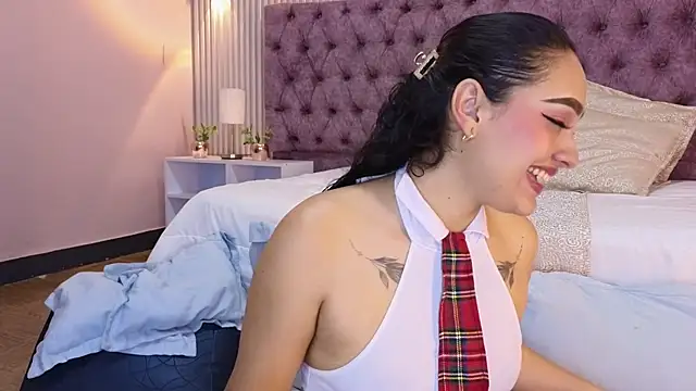 EMILYY FOXY online show from November 20, 7:24 pm