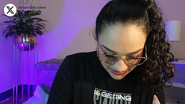 EMILYY FOXY online show from April 22, 2:07 pm