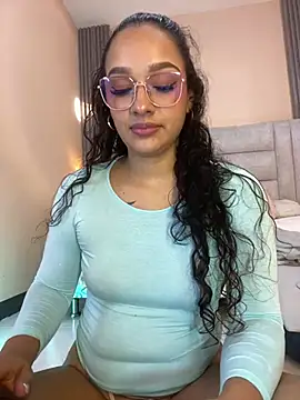 EMILYY FOXY online show from June 8, 7:03 pm