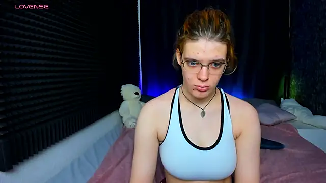 Snapshot of KIKI_Krash chatting on January 20, 10:40 am KIKI Krash online show from January 20, 10:40 am