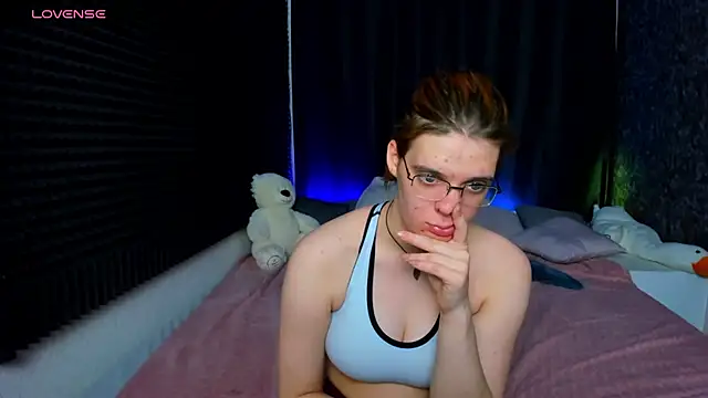 Snapshot of KIKI_Krash chatting on January 20, 4:55 pm KIKI Krash online show from January 20, 4:55 pm