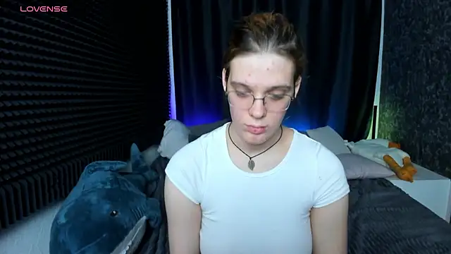 Snapshot of KIKI_Krash chatting on January 24, 4:28 pm KIKI Krash online show from January 24, 4:28 pm