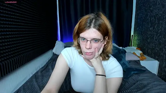 Snapshot of KIKI_Krash chatting on January 26, 3:36 pm KIKI Krash online show from January 26, 3:36 pm